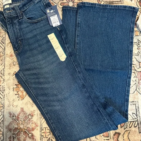 Women’s High-Rise Flare Long - Picture 1 of 2